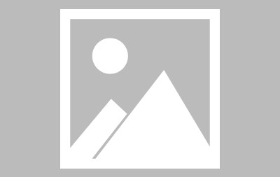 开云体育下载-Faker重返赛场，反败为胜首场状态出色，SKT观众沸腾！